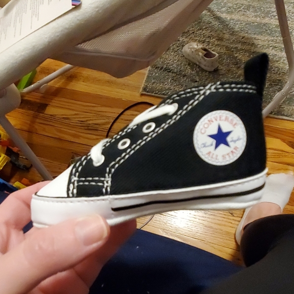 Converse Crib Shoes - Picture 2 of 4